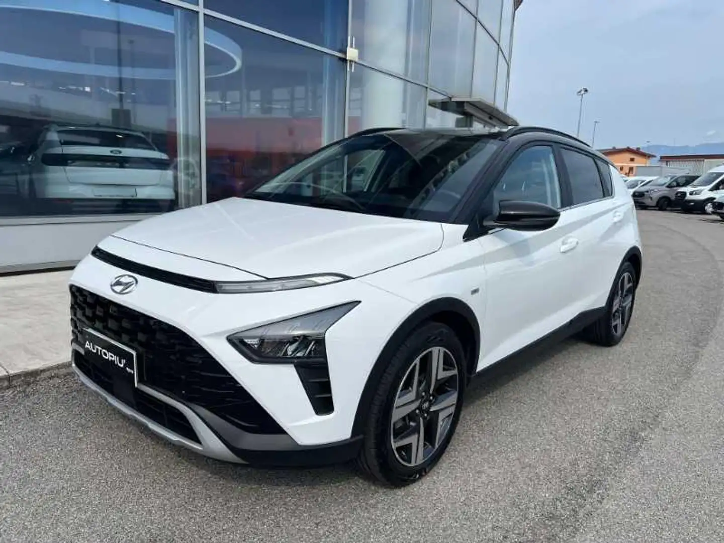 Hyundai BAYON 1.0 T-GDI Hybrid 48V iMT XLine Bianco - 1