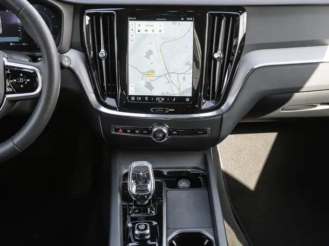 Volvo V60 Cross Country view 12