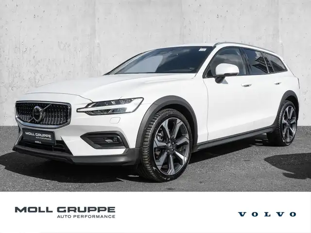 2024 Volvo V60 Cross Country in White for sale