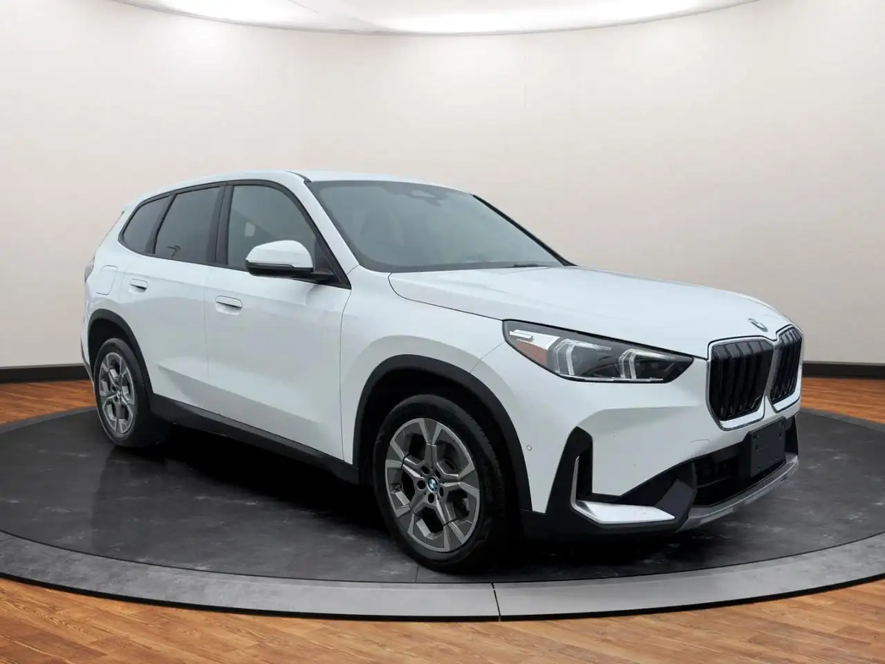 BMW X1 снимка BMW X1