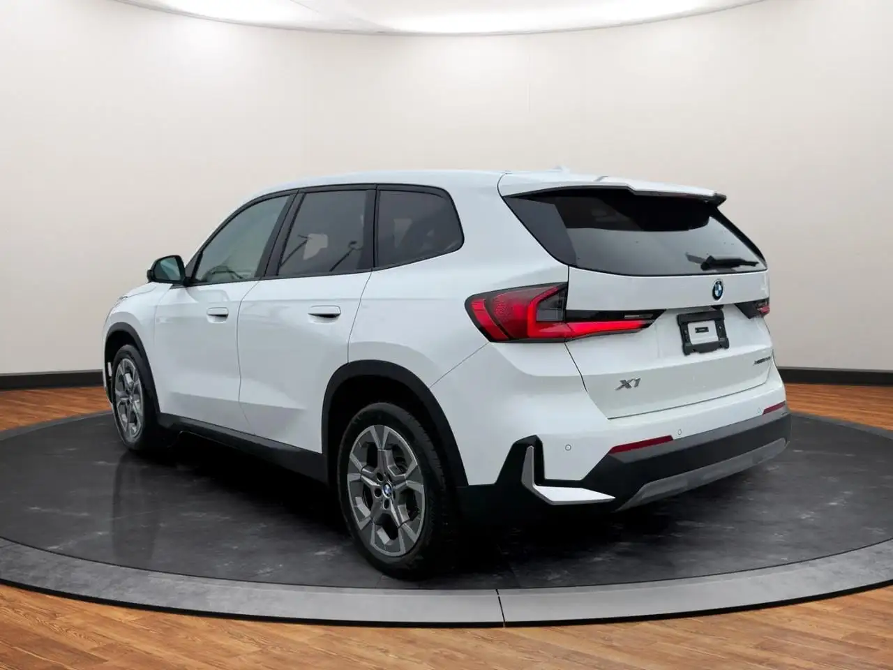 BMW X1 снимка BMW X1