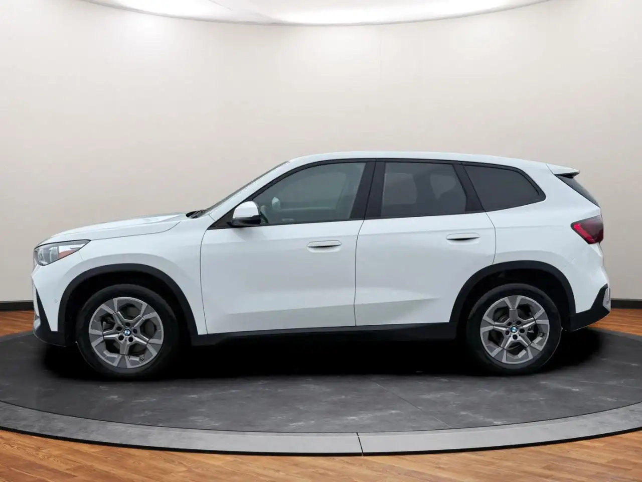 BMW X1 снимка BMW X1