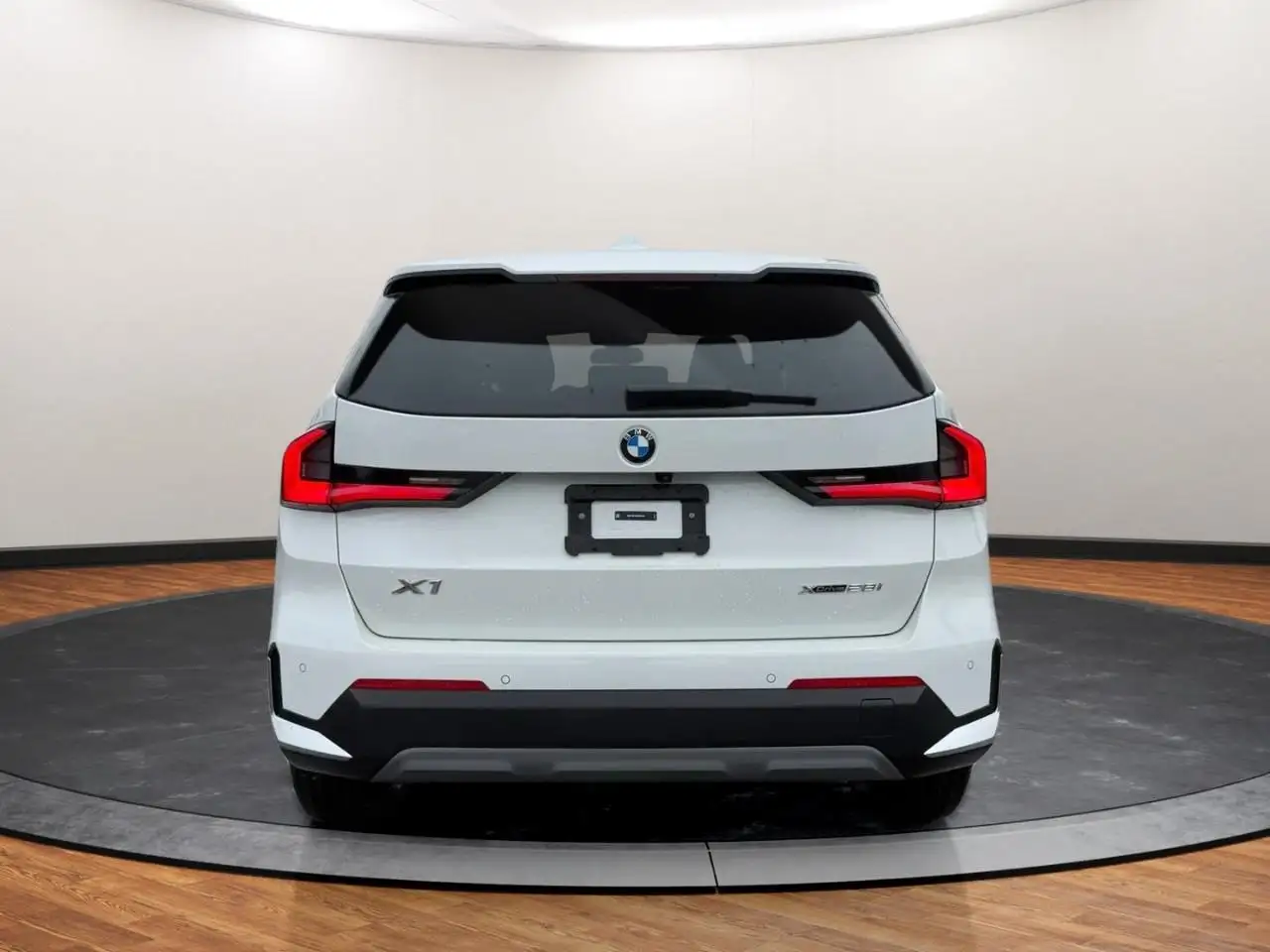 BMW X1 снимка BMW X1
