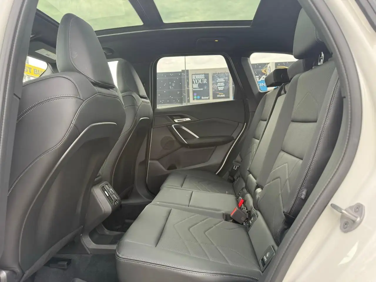 BMW X1 снимка BMW X1