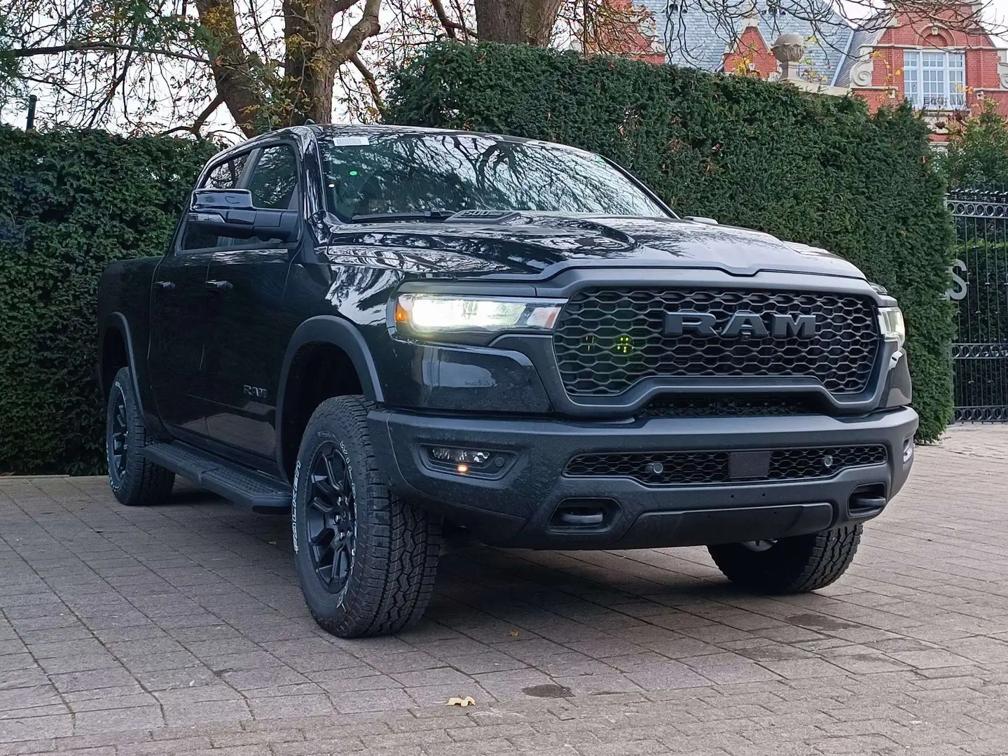 Dodge RAM Model 2025 Rebel Night Premium €74.900 ,- excl Zwart - 2