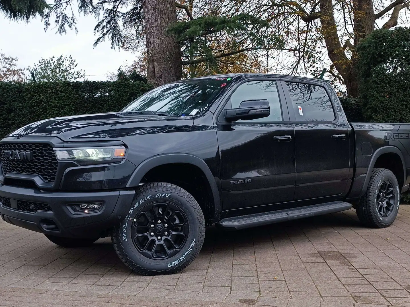 Dodge RAM Model 2025 Rebel Night Premium €74.900 ,- excl Noir - 1