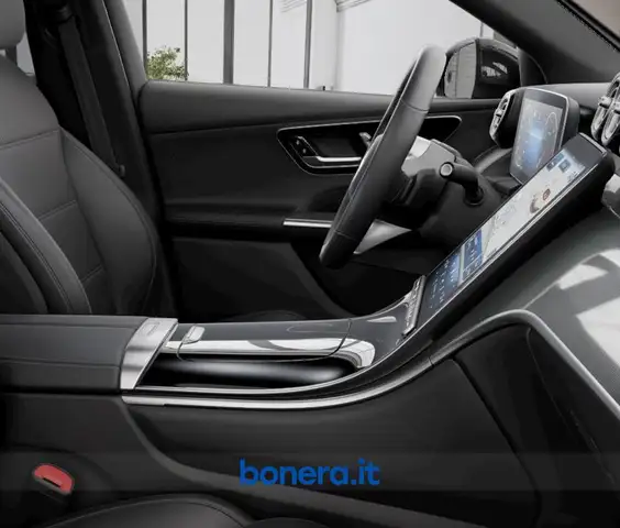 Mercedes-Benz GLC view 7