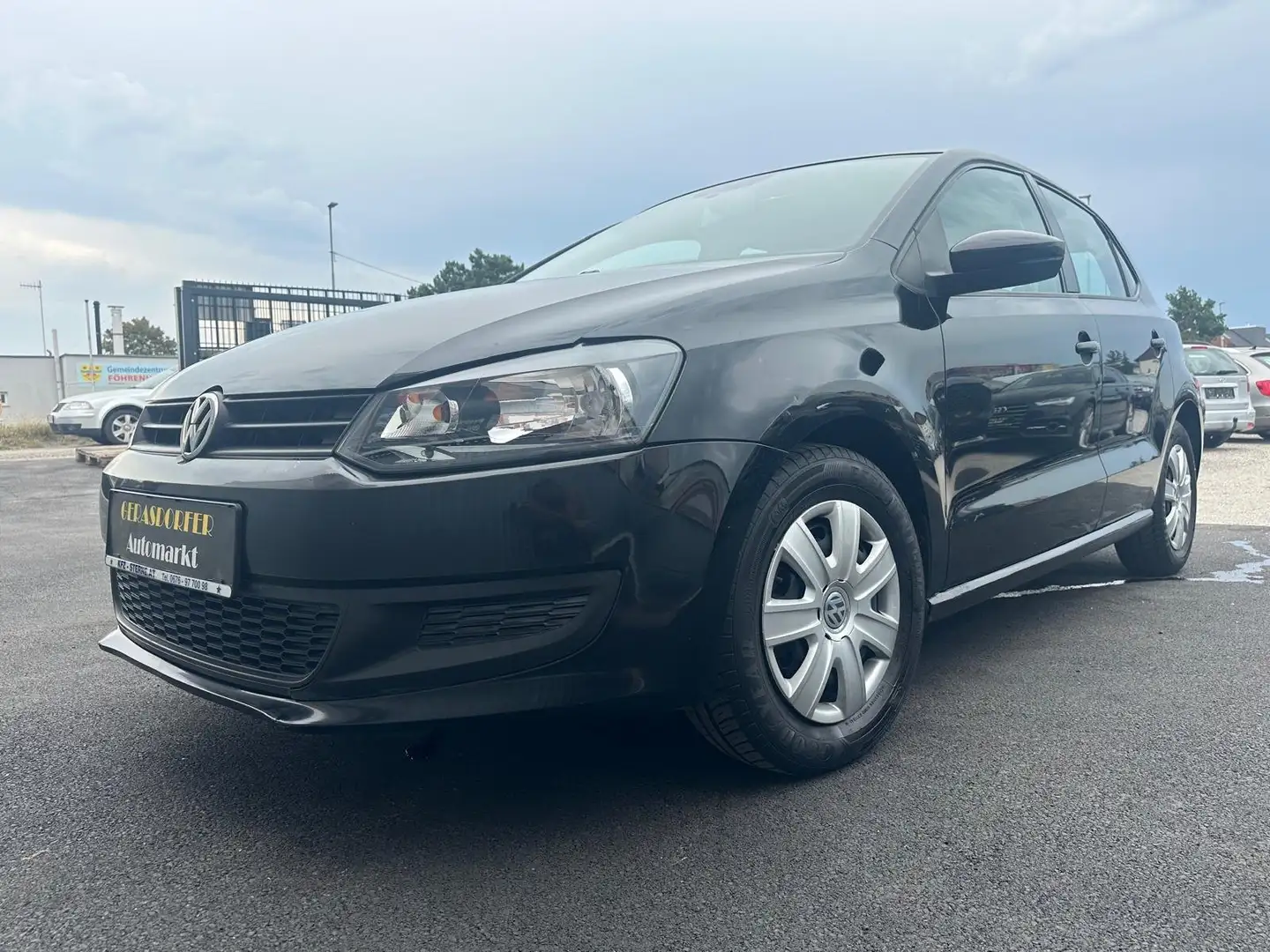Volkswagen Polo 1.2 Trendline *1-Besitz*Neues Pickerl*Klima* Schwarz - 2