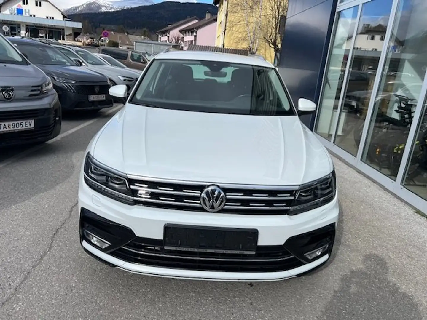 Volkswagen Tiguan Highline BMT/Start-Stopp 4Motion *108.500 km* Weiß - 2