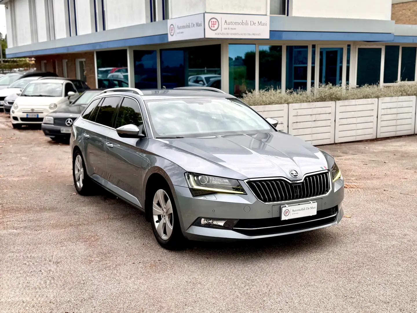Skoda Superb Wagon 1.6 tdi Executive dsg CINGHIA DISTR. NUOVA Grigio - 1