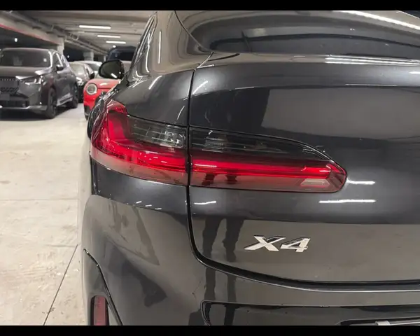 BMW X4 view 12