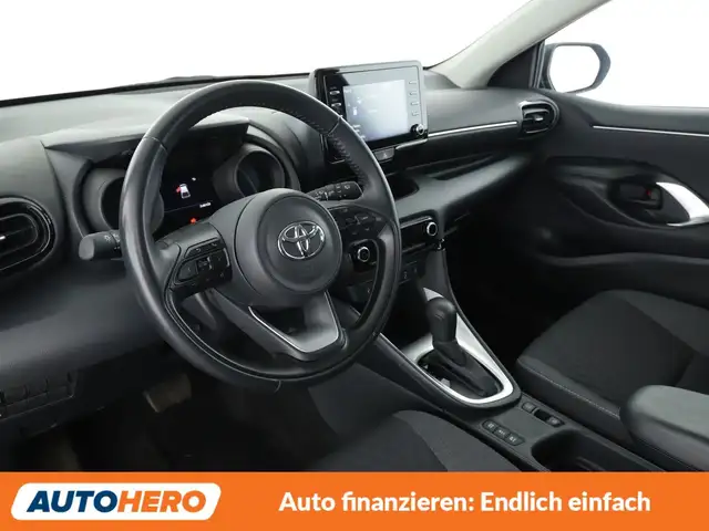 Toyota Yaris view 11