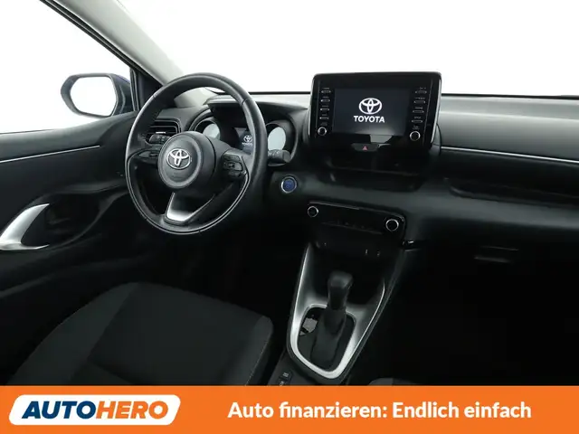 Toyota Yaris view 13