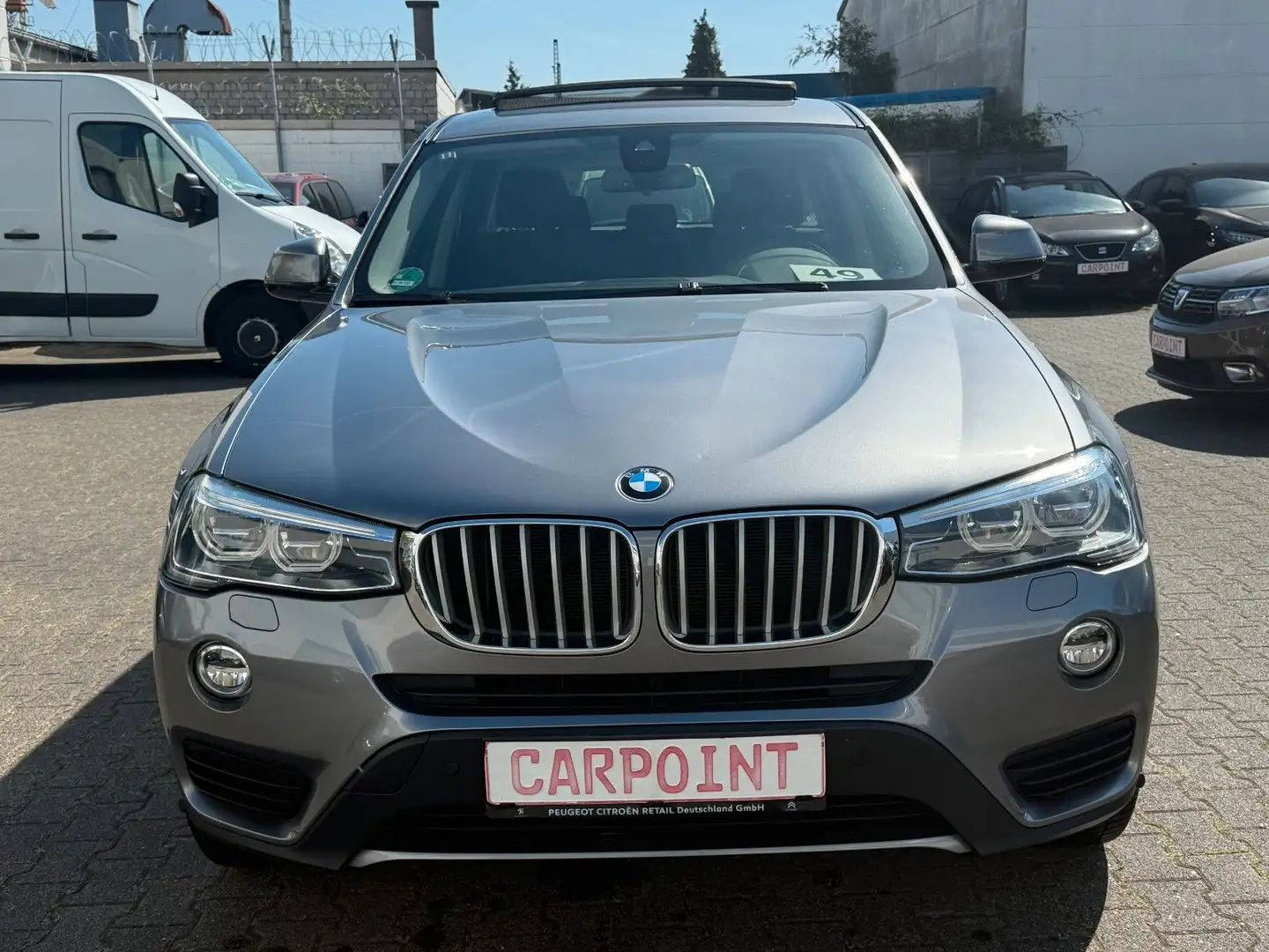 BMW X3 xDrive 35 d AUT/LED/AHK/PANO/KLIMA Gris - 2