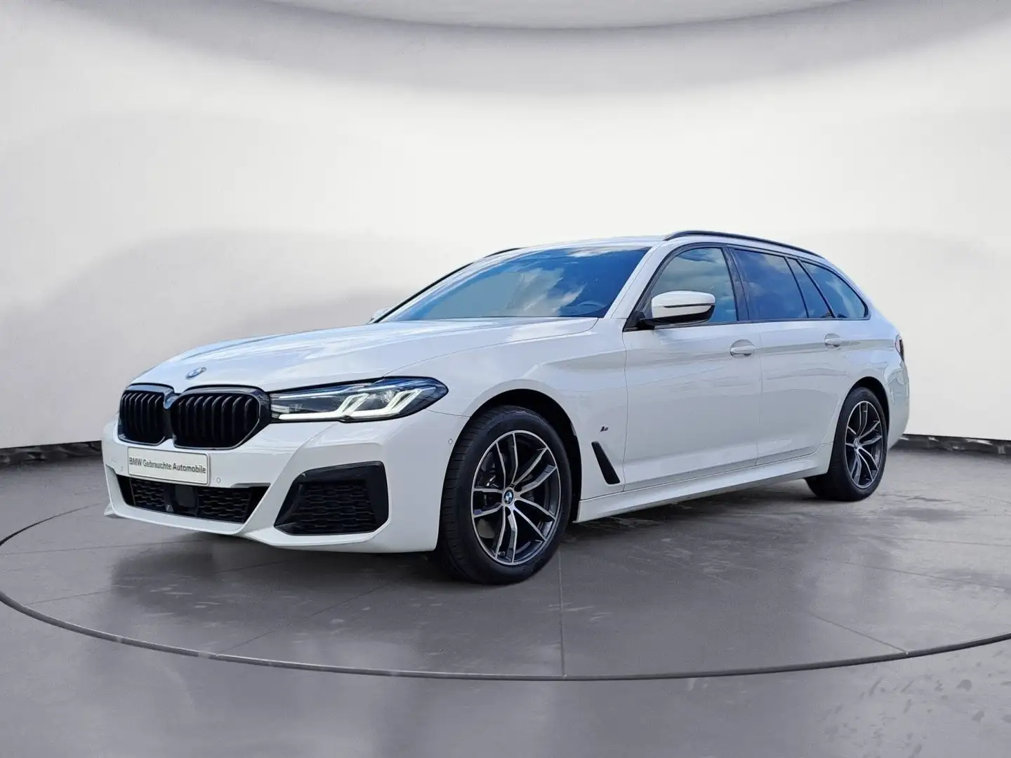 BMW 520 d xDrive Touring M Sportpaket Innovationsp. Weiß - 2
