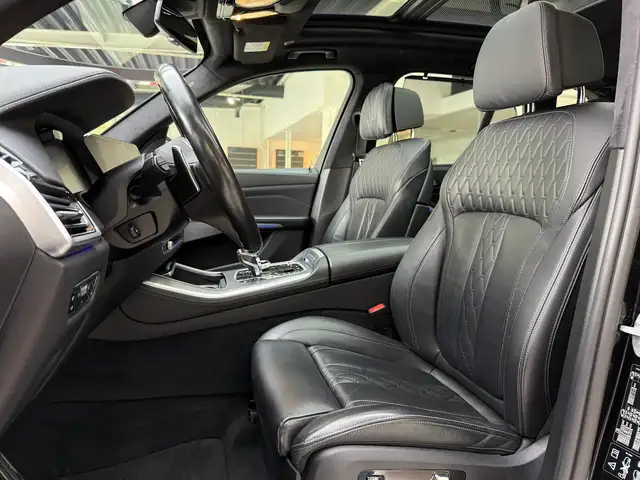 BMW X5 view 14