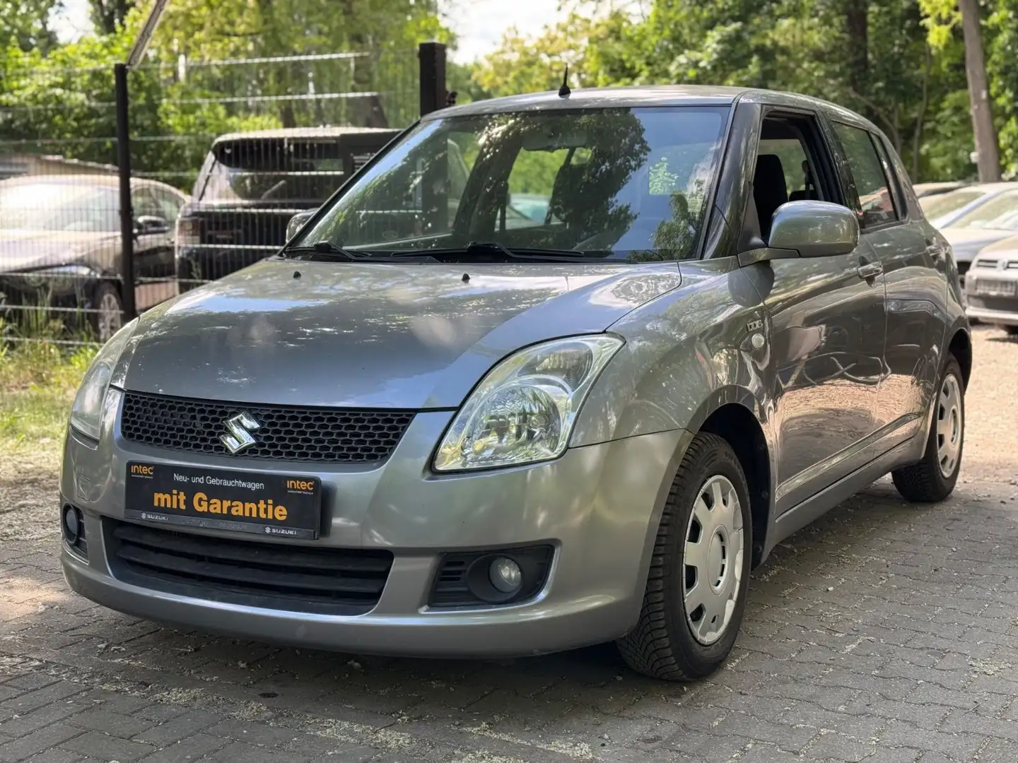 Suzuki Swift 1.3 DDiS Tüv & Service Neu SHZ Keyless-Go Gri - 1