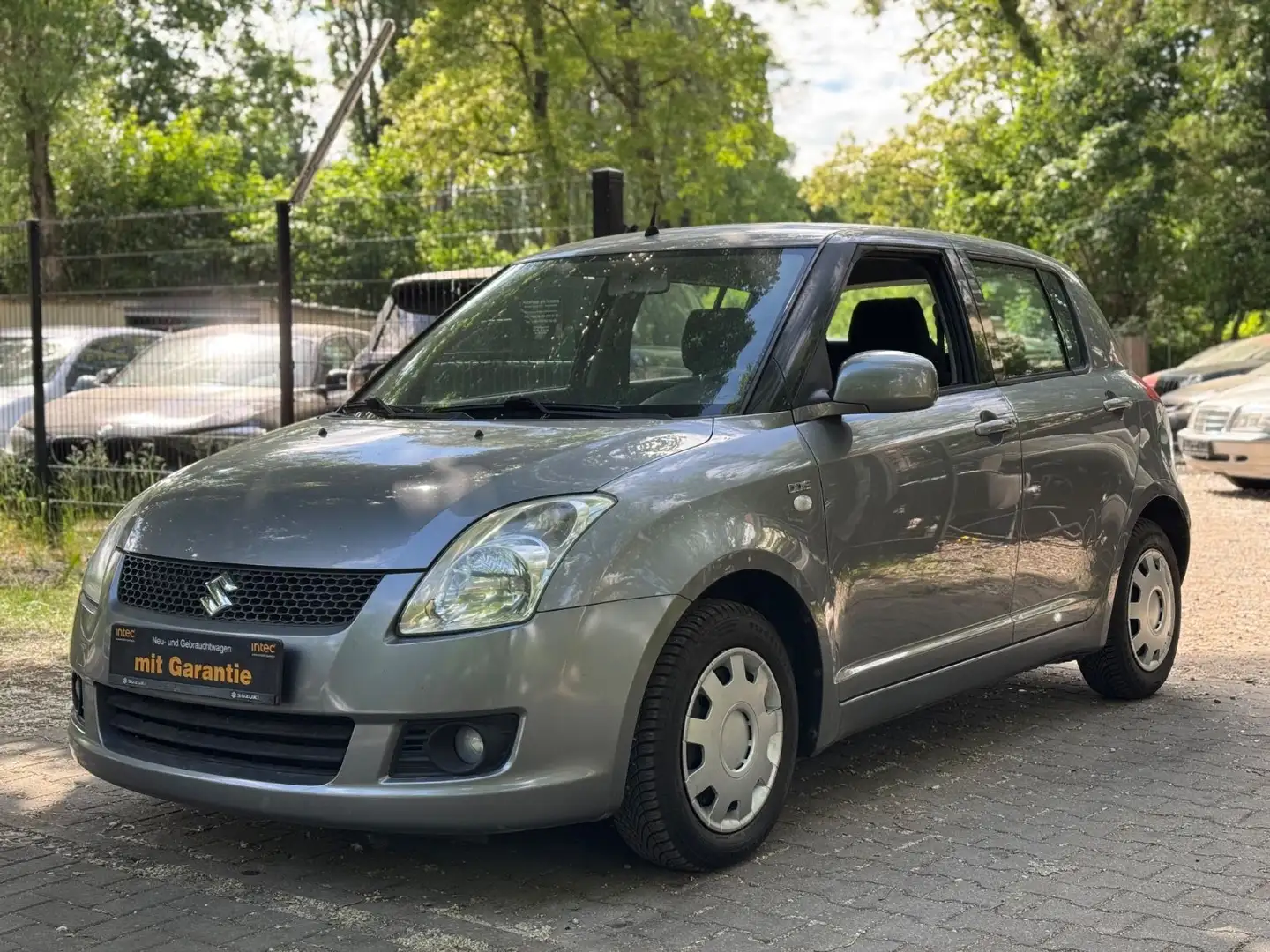 Suzuki Swift 1.3 DDiS Tüv & Service Neu SHZ Keyless-Go Gri - 2