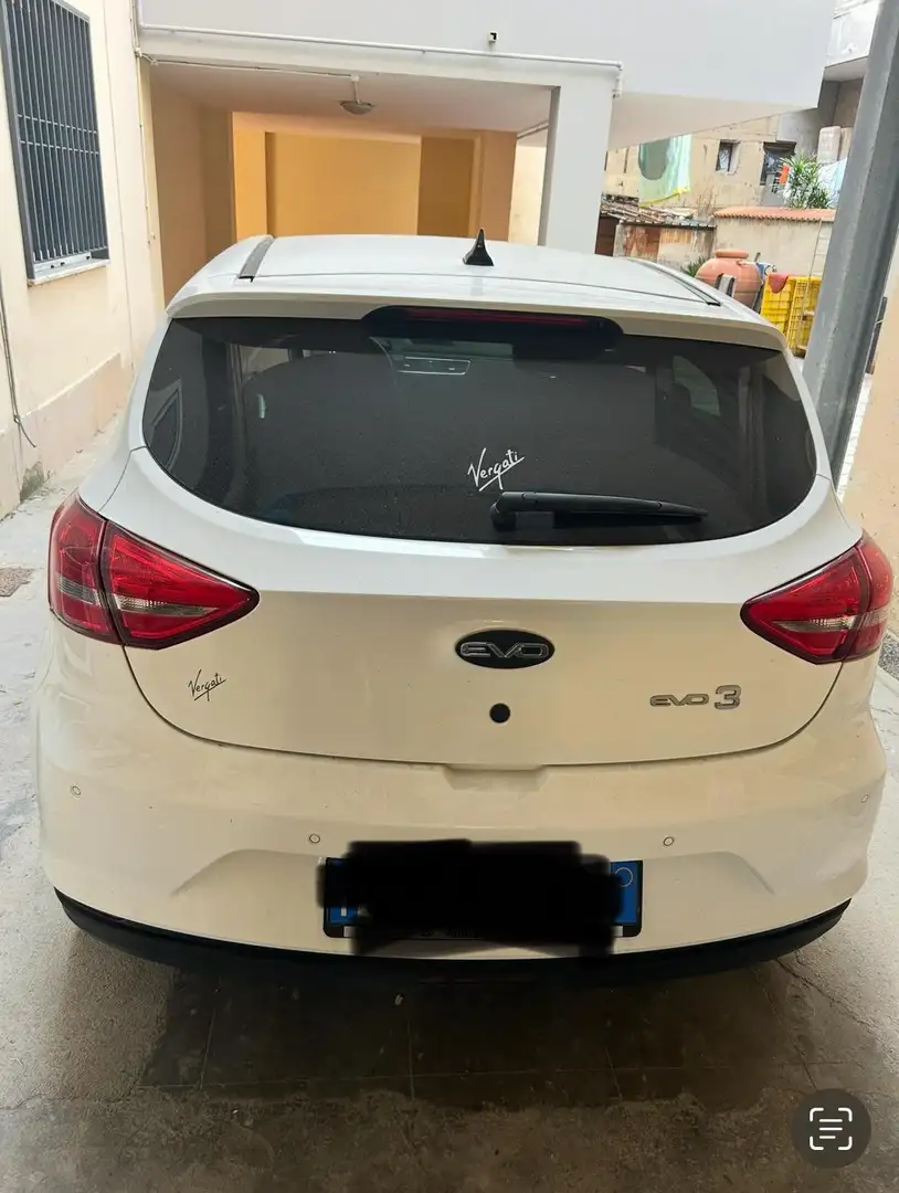 DR Automobiles Evo 3 Weiß - 1