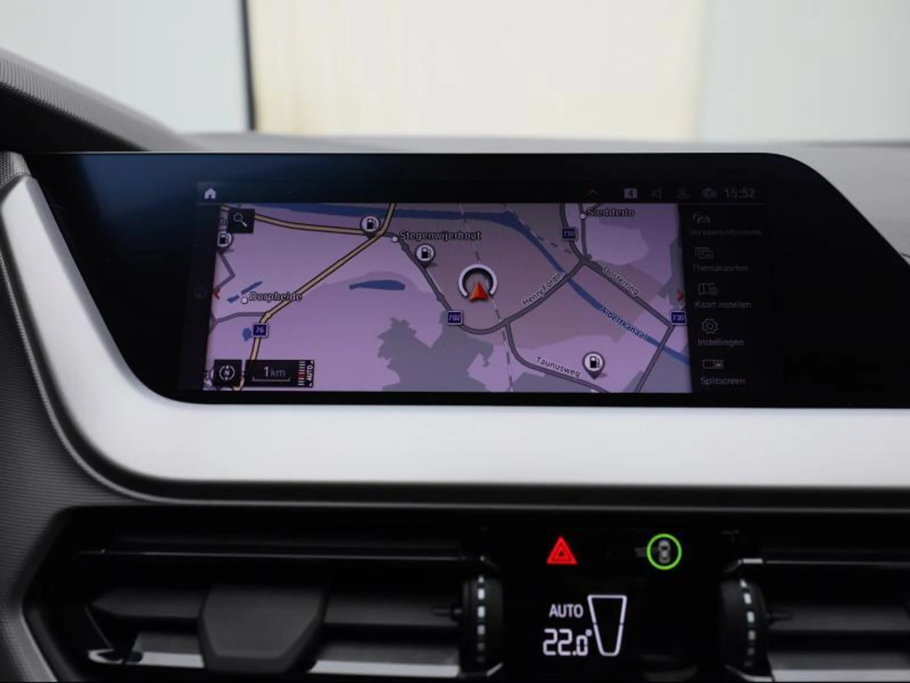 BMW 116 Hatch — photo 12