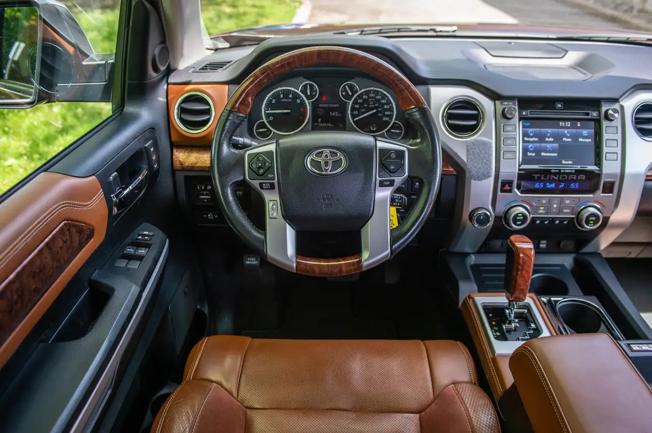 Toyota Tundra photo Toyota Tundra