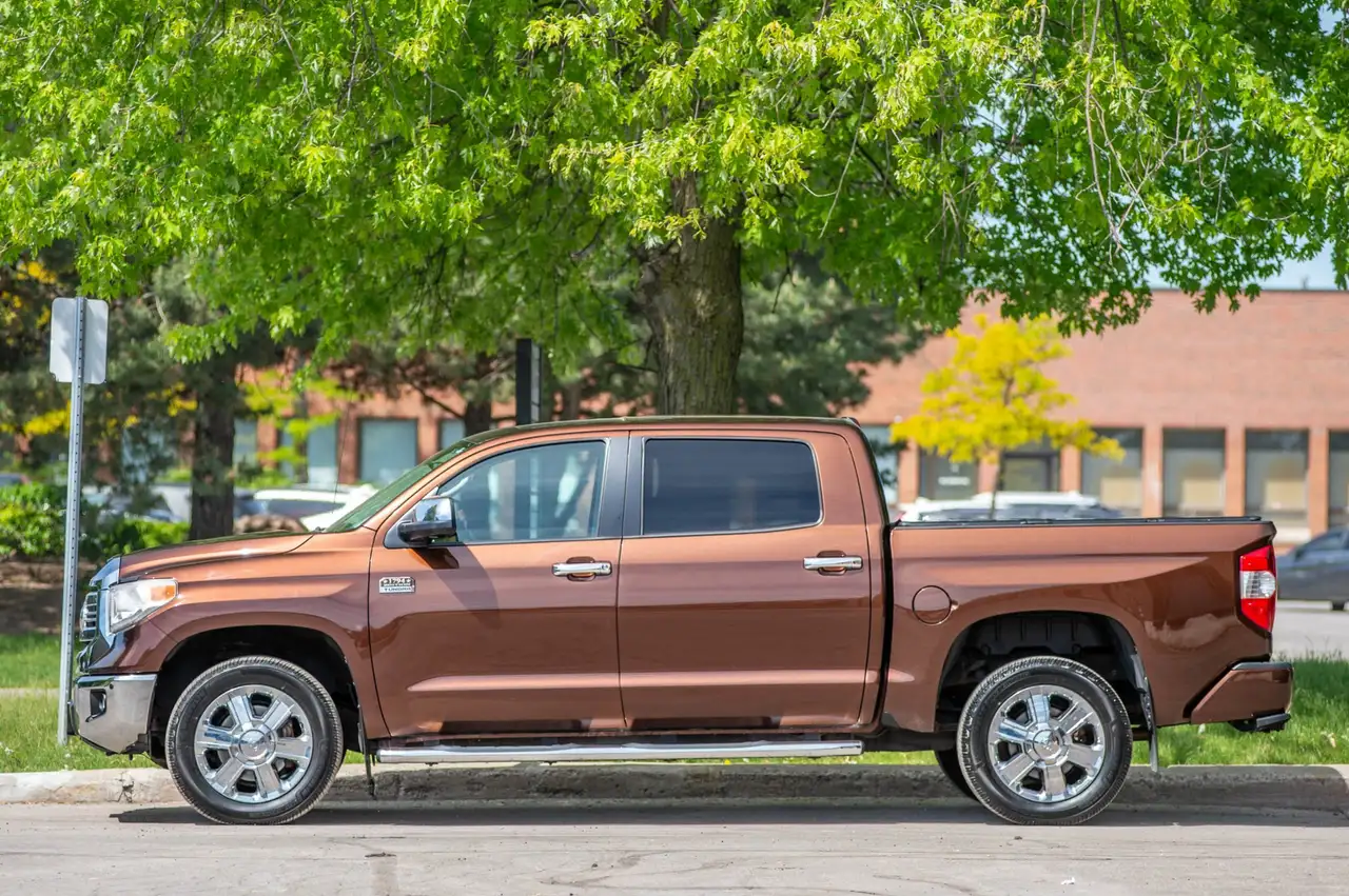 Toyota Tundra photo Toyota Tundra