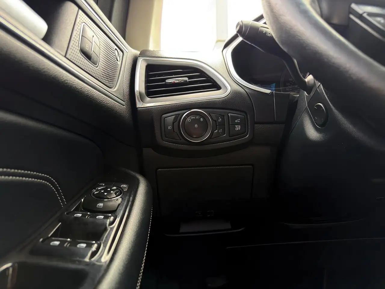 Ford Edge снимка Ford Edge