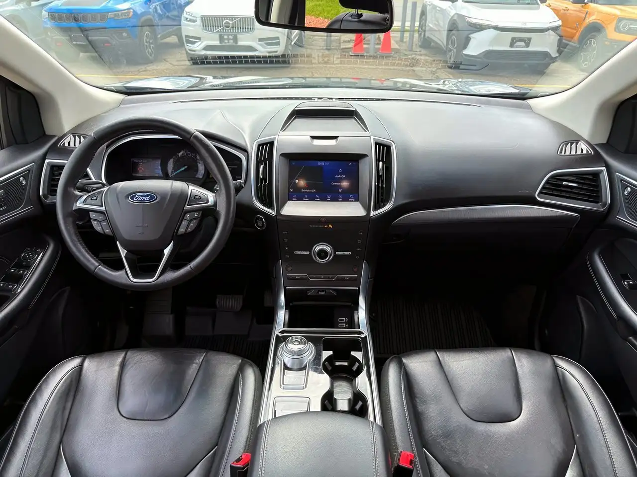 Ford Edge снимка Ford Edge