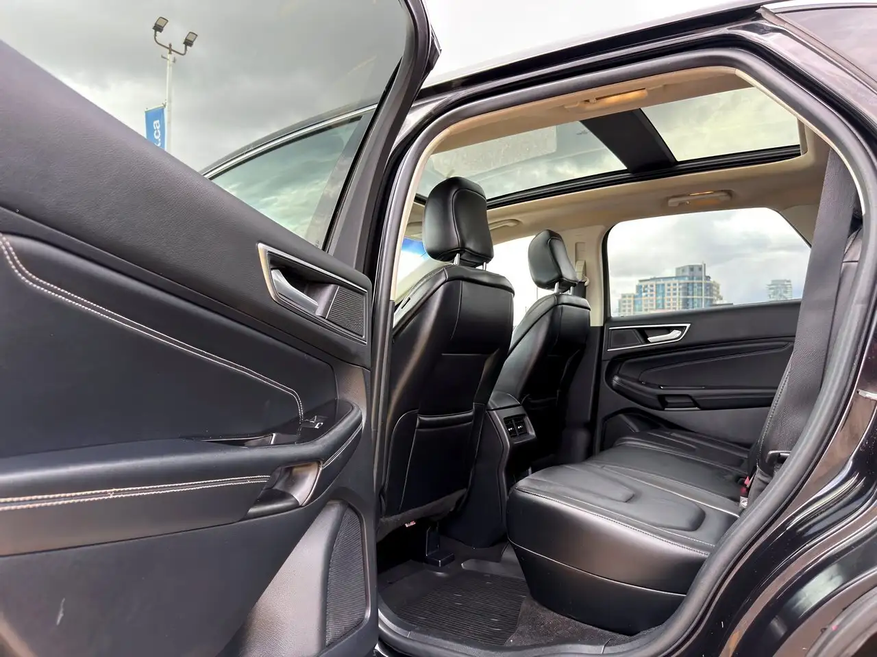 Ford Edge снимка Ford Edge