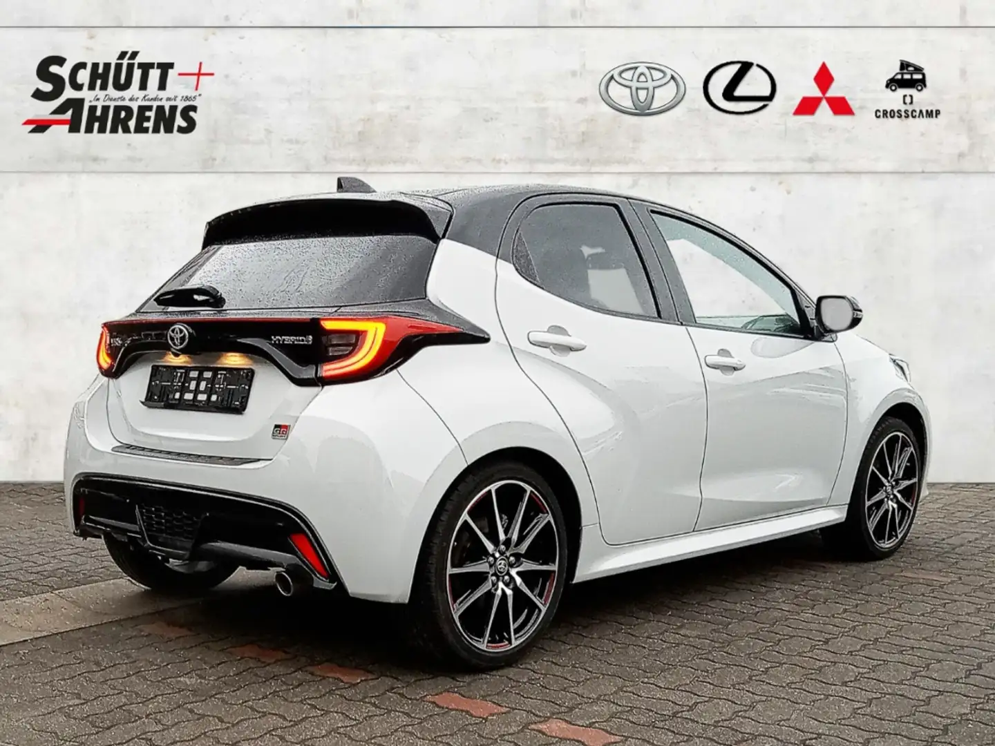 Toyota Yaris GR Sport LED CarPlay JBL Navi Sportsitze DAB Grau - 2