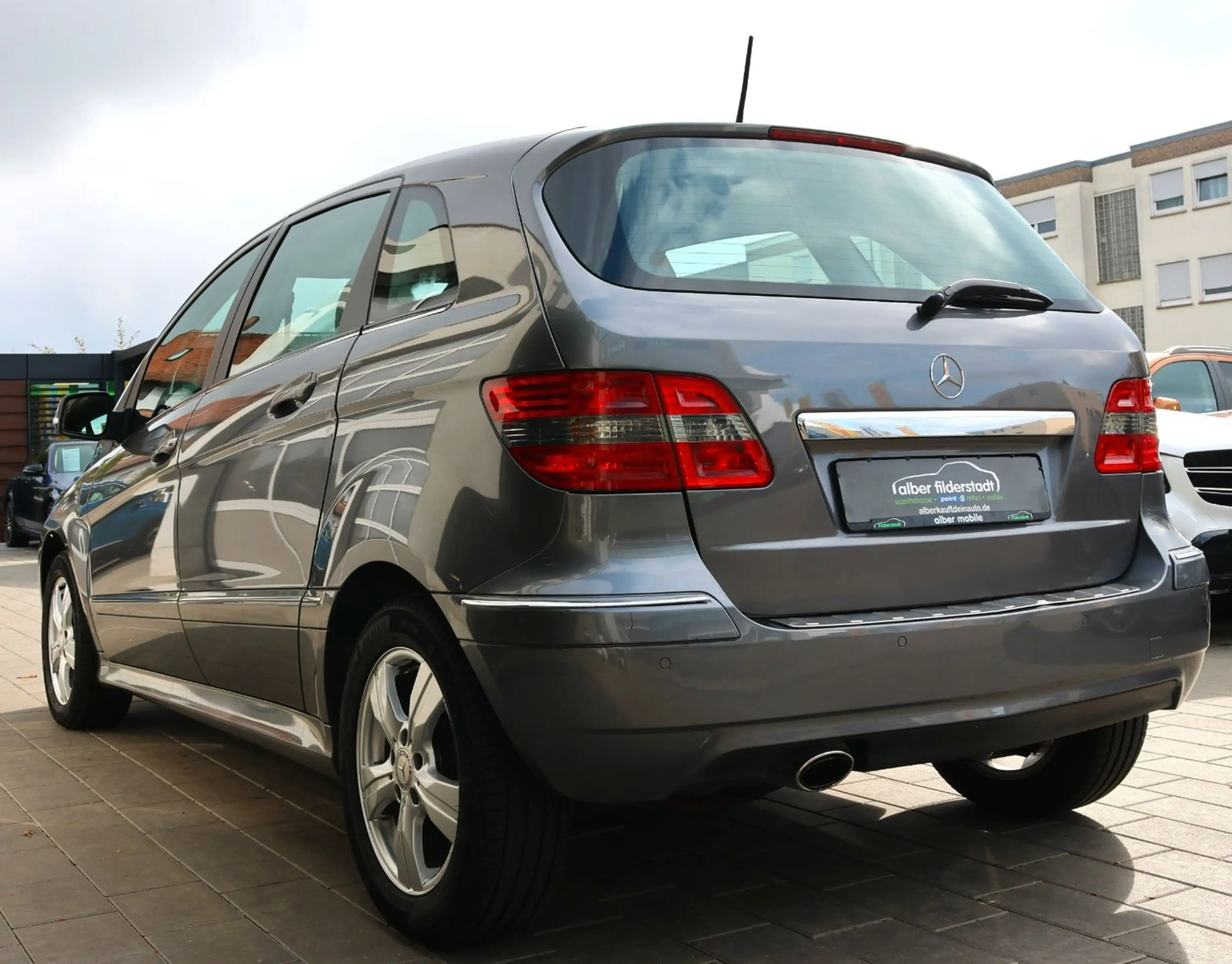 Mercedes-Benz B 200 1HAND,AHK,PDC,TEMP,SHZ — photo 3