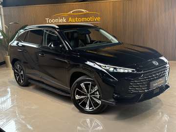 1.5 TGDI Luxury Navigatie Treeplanken Cruise contr