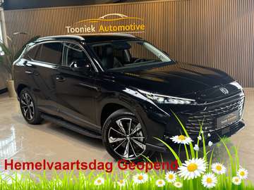 1.5 TGDI Luxury Navigatie Treeplanken Cruise contr