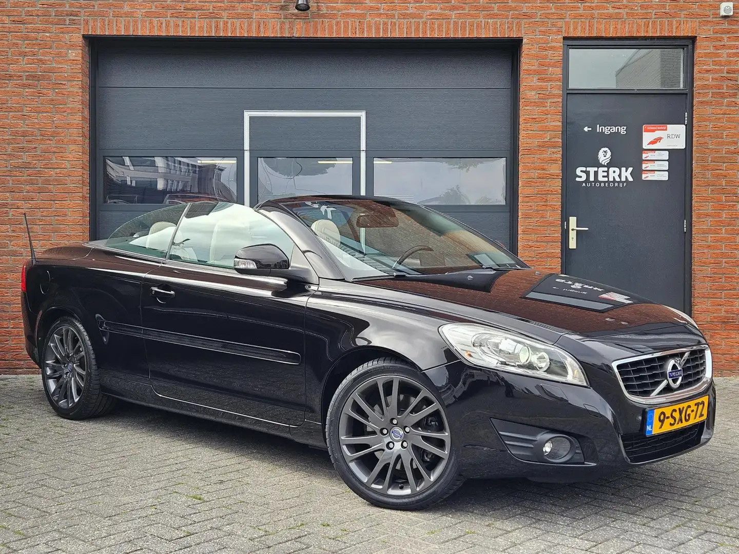 Volvo C70 Convertible 2.5 T5 Tourer Leer Xenon 18" Keyless T Negro - 1