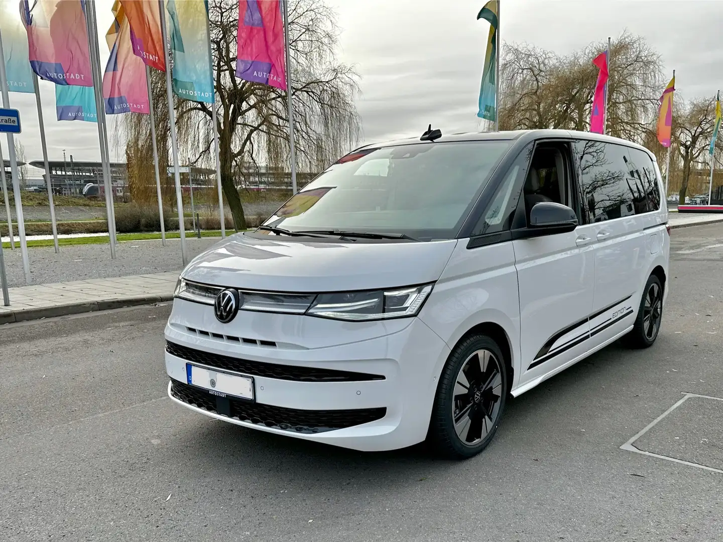 Volkswagen T7 Multivan Edition 19 Zoll 150PS TDI Blanc - 1