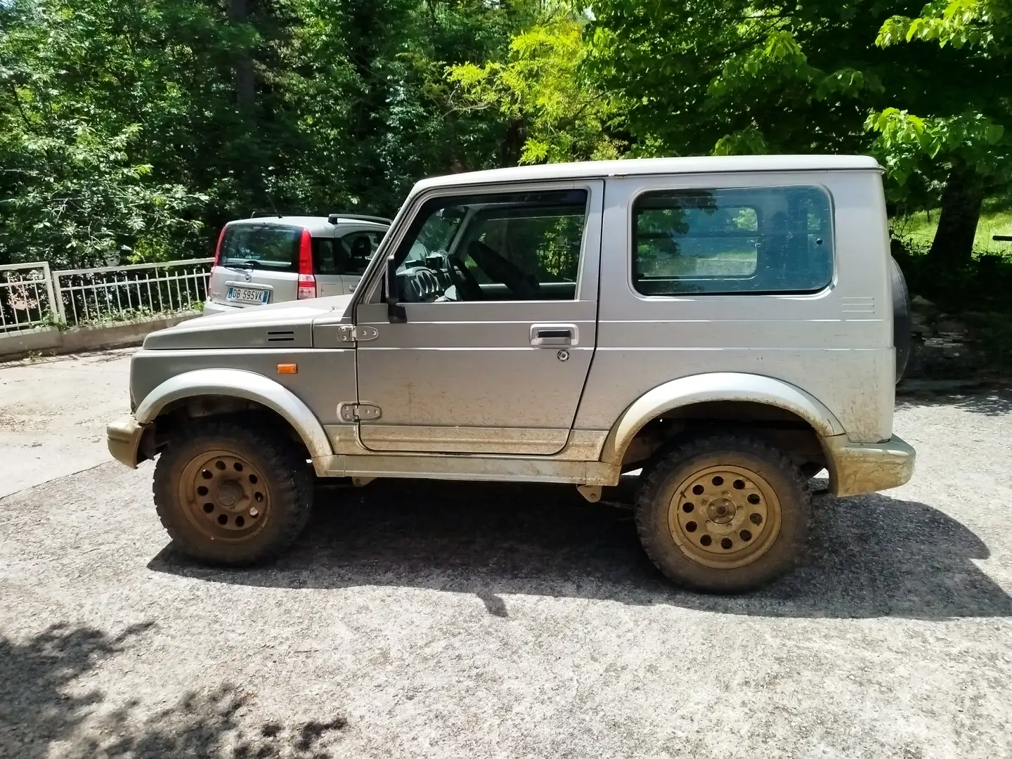 Suzuki Samurai Samurai Berlina 1.9d De Luxe Silber - 2
