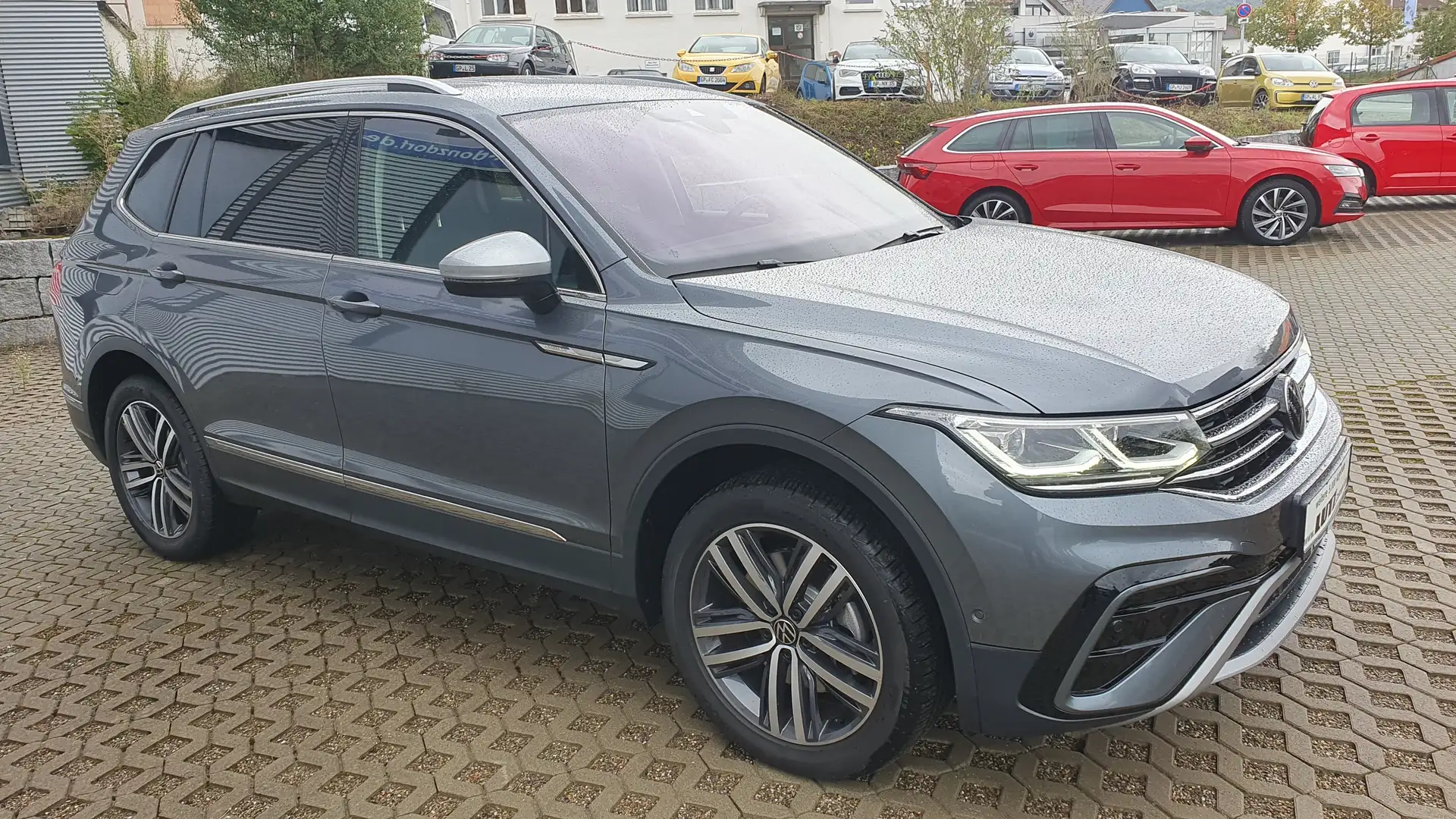 Volkswagen Tiguan Allspace 2.0 TSI OPF 4Motion DSG Elegance Grau - 2