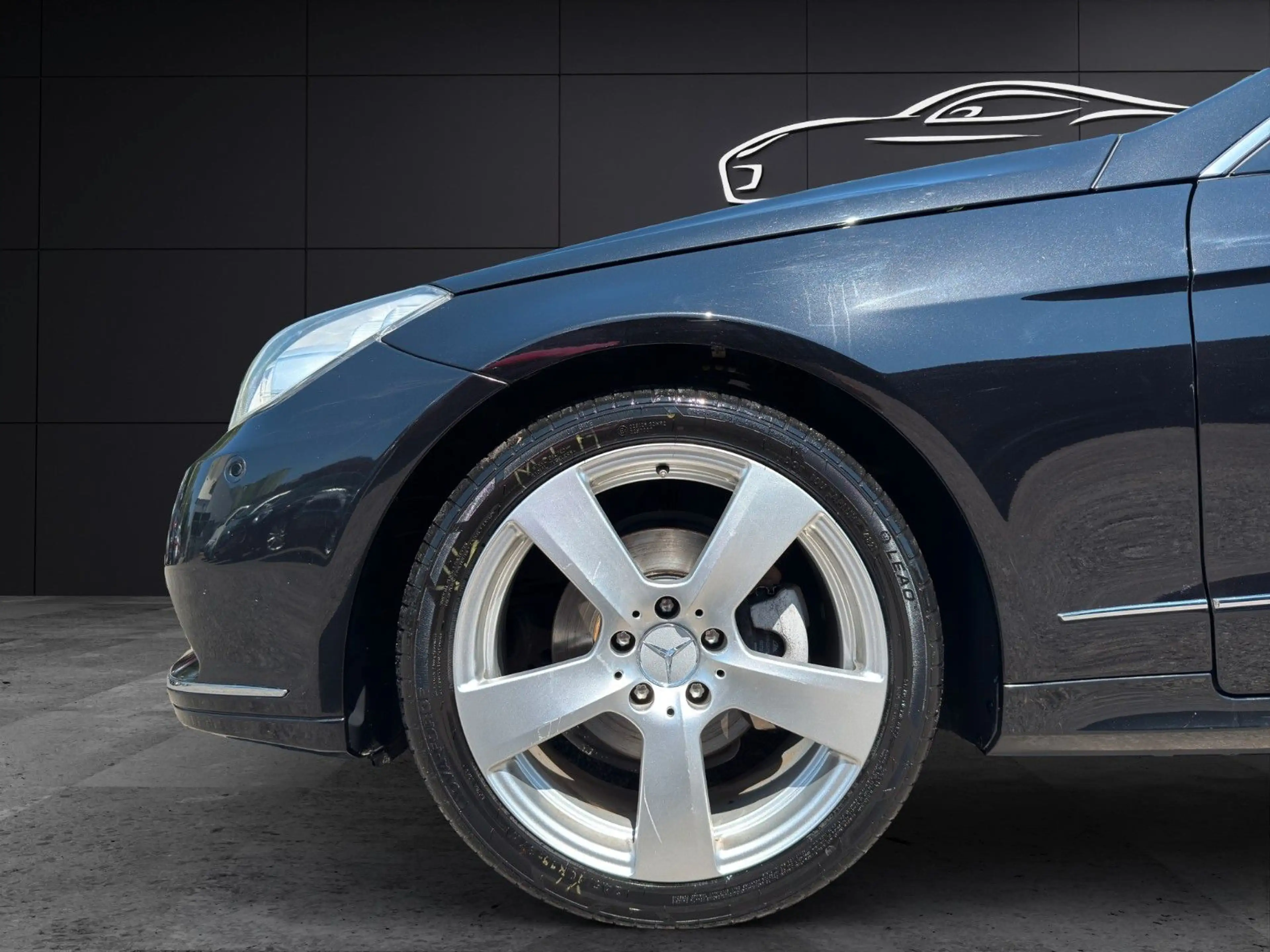 Mercedes-Benz E 250 Coupé E 250 BlueEFFICIENCY AVANTGARDE — photo 9