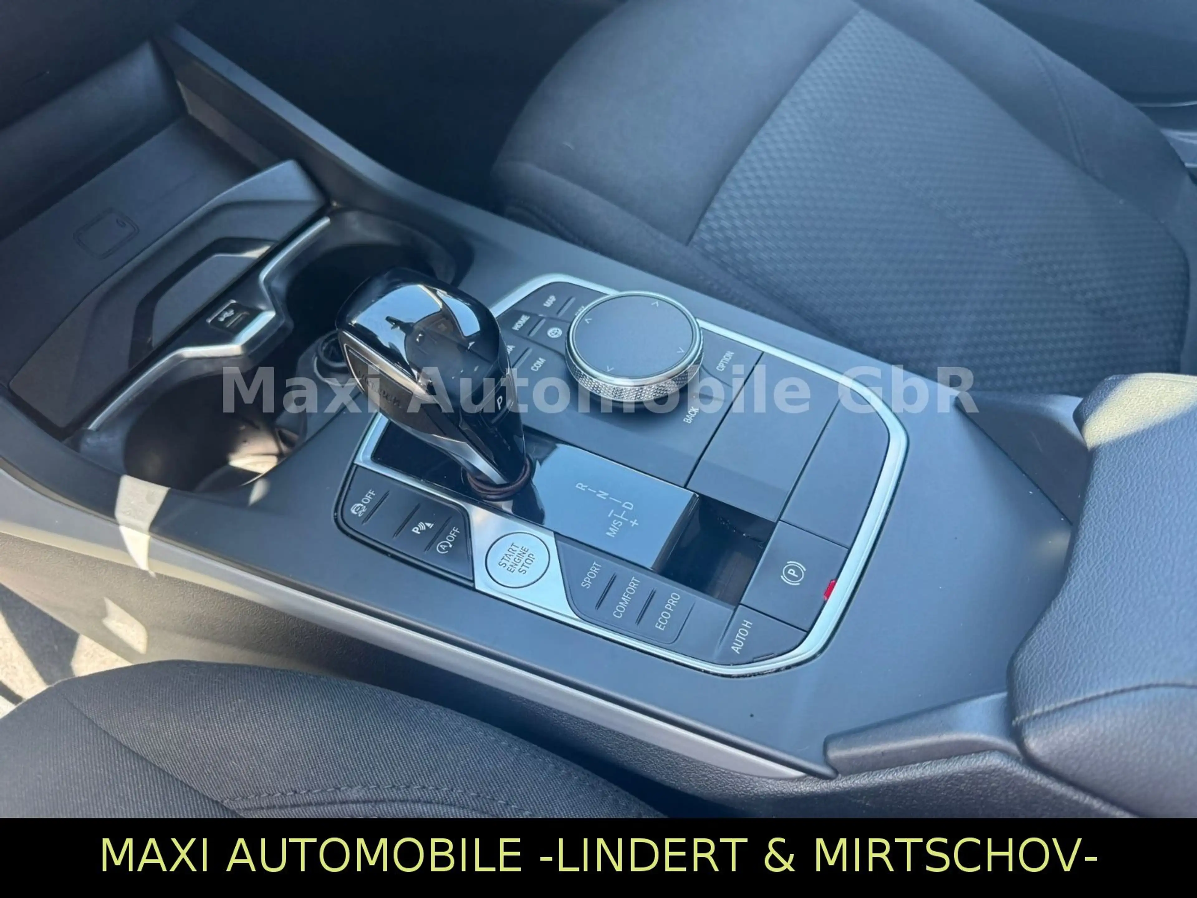 BMW 118 d Lim AUT-NAV-LIVE COCKP-KAMERA-LED-KEYLESS- — photo 7