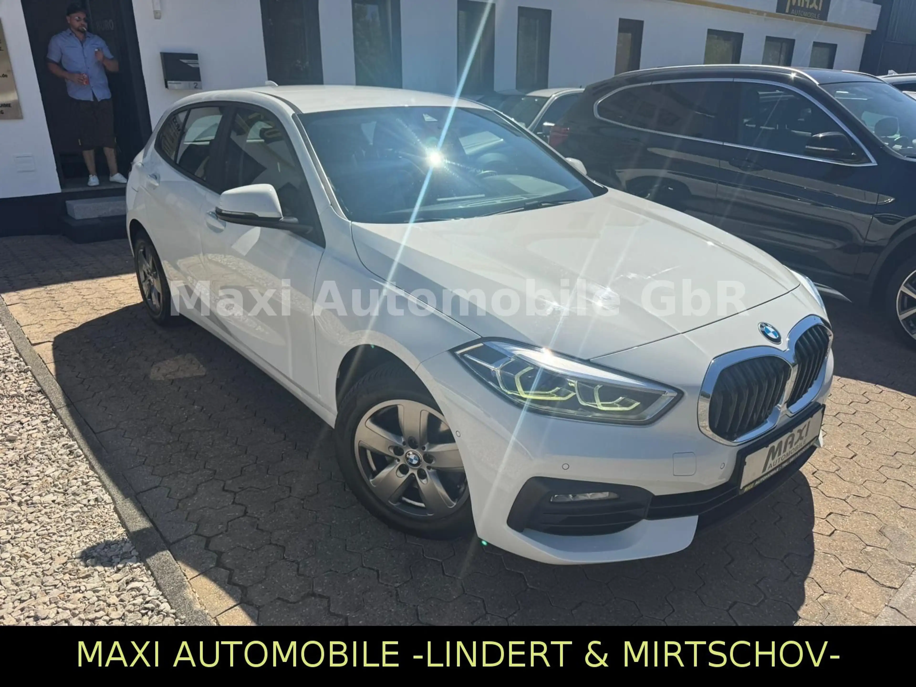 BMW 118 d Lim AUT-NAV-LIVE COCKP-KAMERA-LED-KEYLESS-