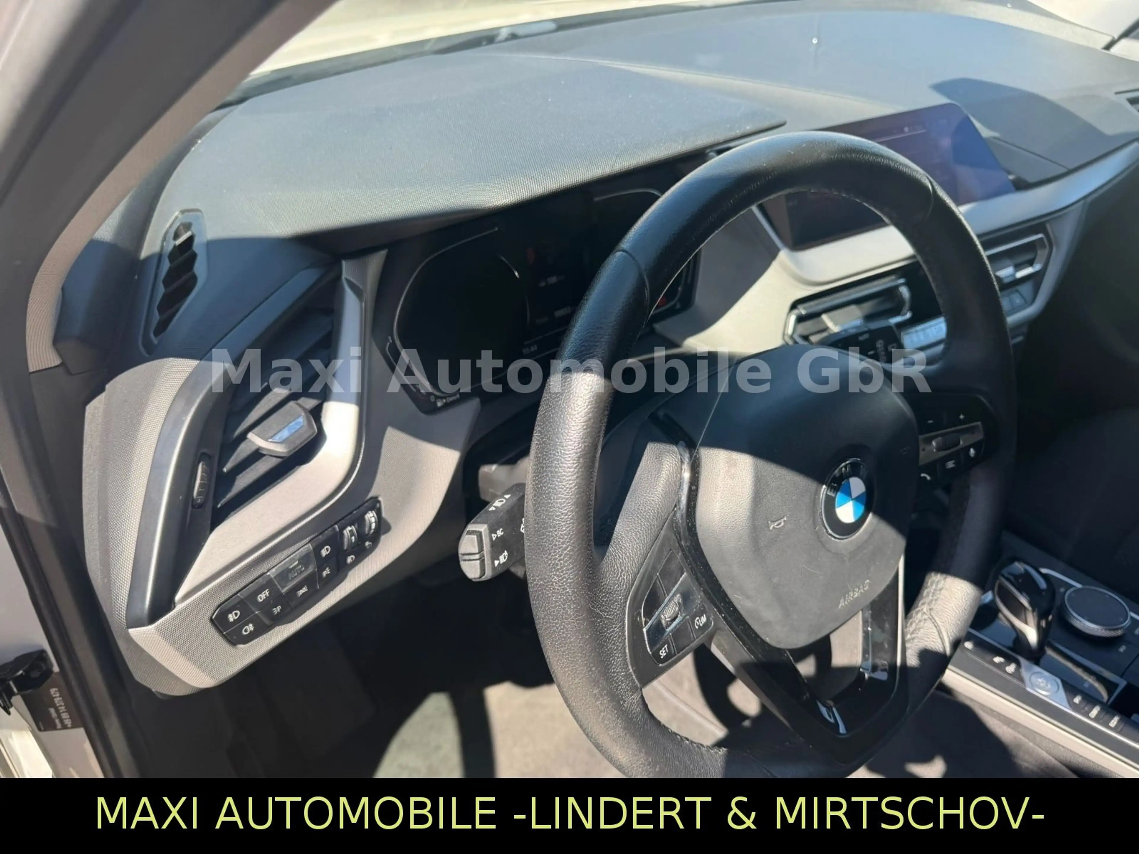 BMW 118 d Lim AUT-NAV-LIVE COCKP-KAMERA-LED-KEYLESS- — photo 6