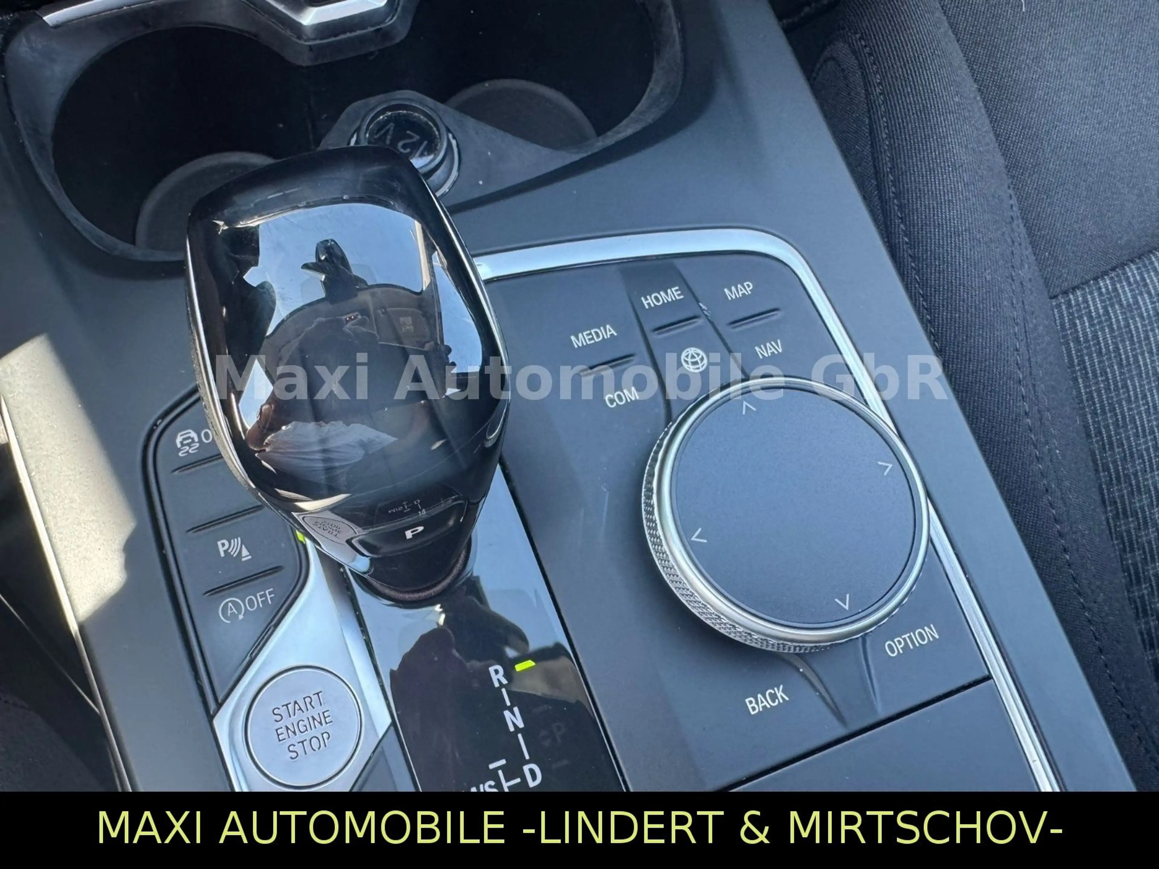 BMW 118 d Lim AUT-NAV-LIVE COCKP-KAMERA-LED-KEYLESS- — photo 15