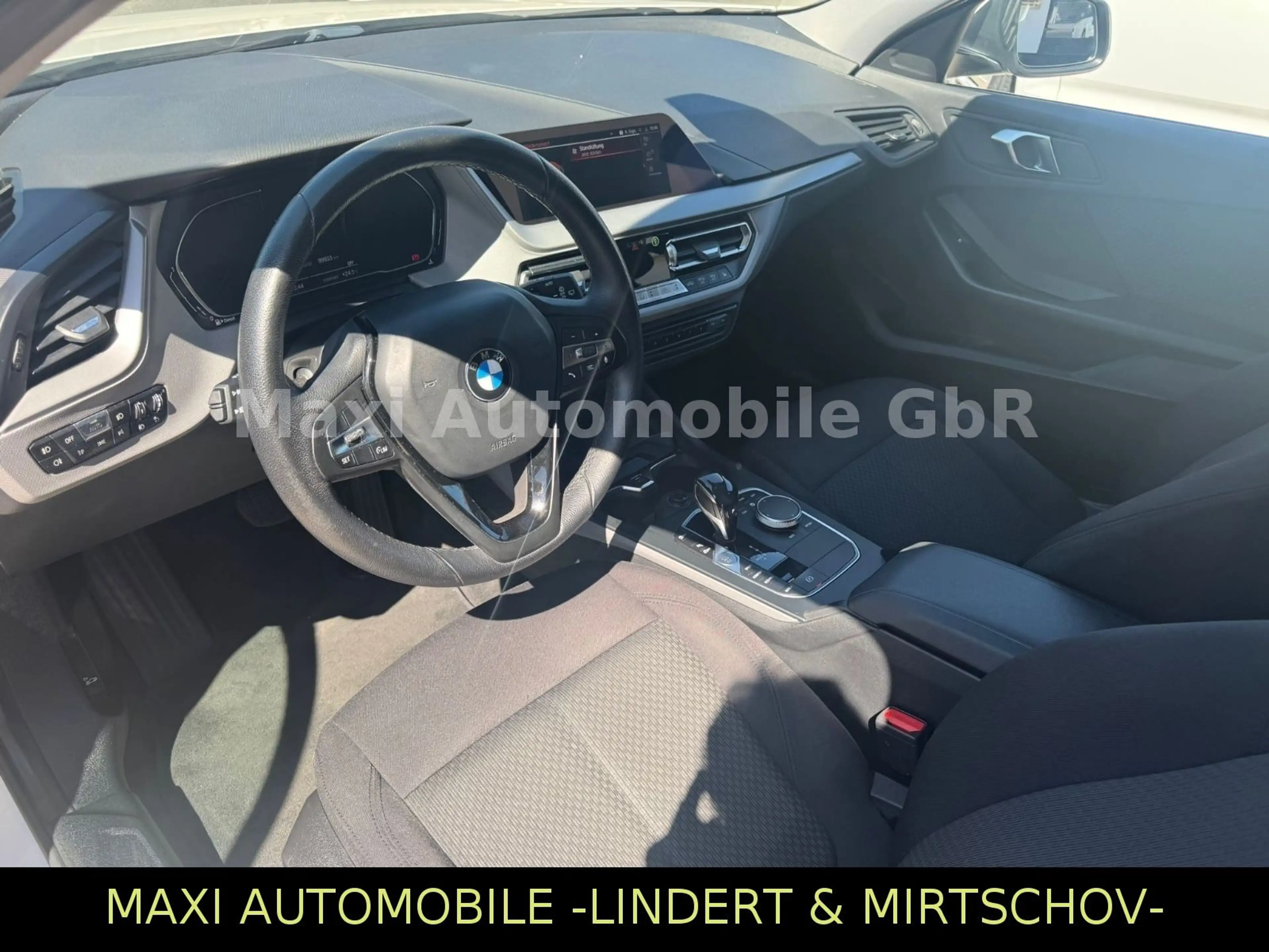 BMW 118 d Lim AUT-NAV-LIVE COCKP-KAMERA-LED-KEYLESS- — photo 5