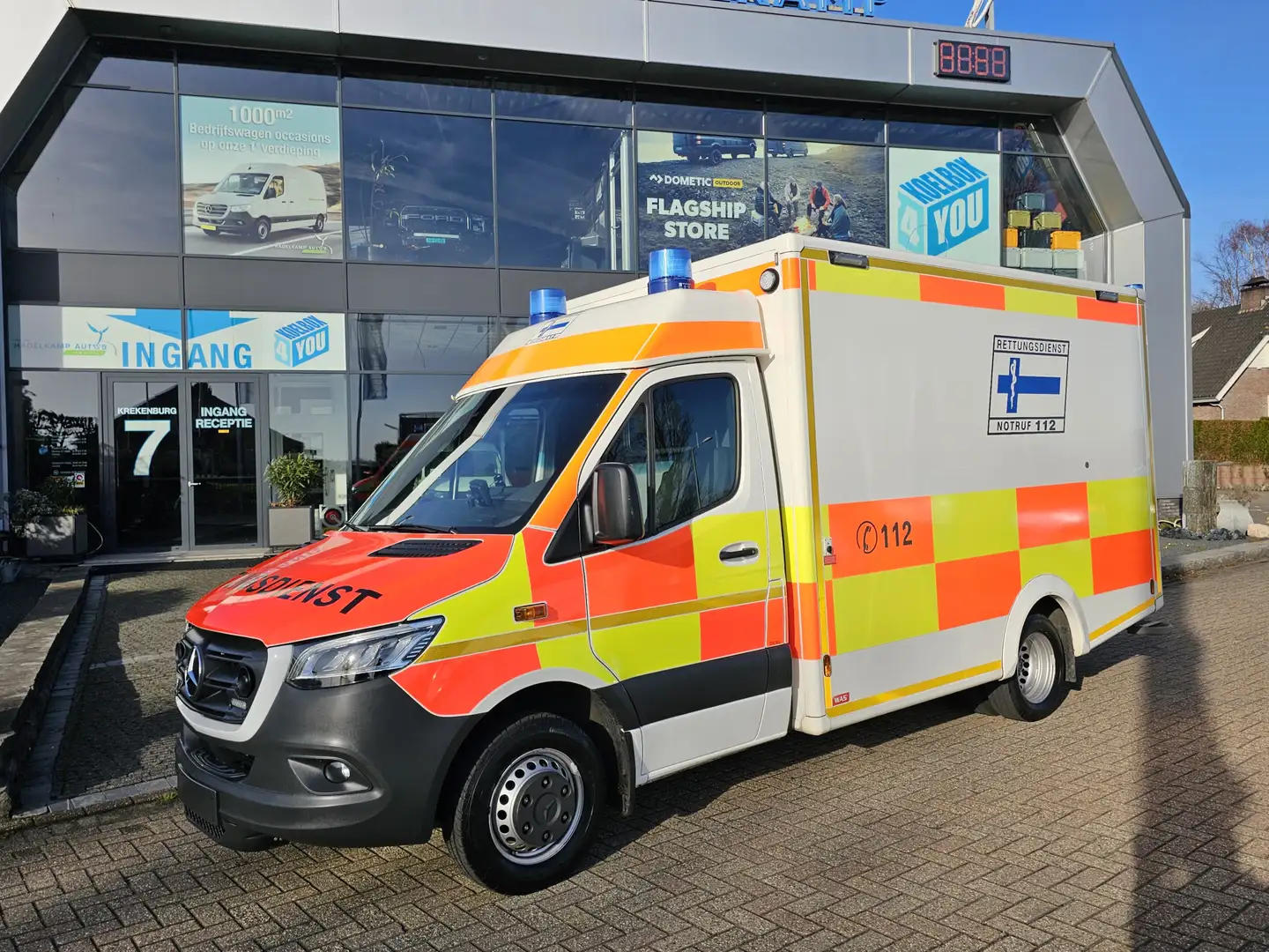 Mercedes-Benz Sprinter 519 3.0 CDI L2 Ambulance Wit - 1