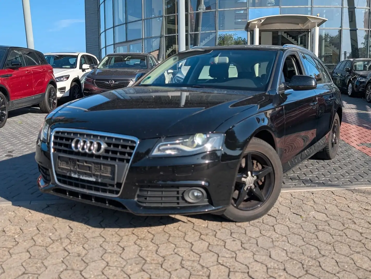 Audi A4 Avant Ambiente AHK. Sitzh. Klimaaut. Temp. Zwart - 1