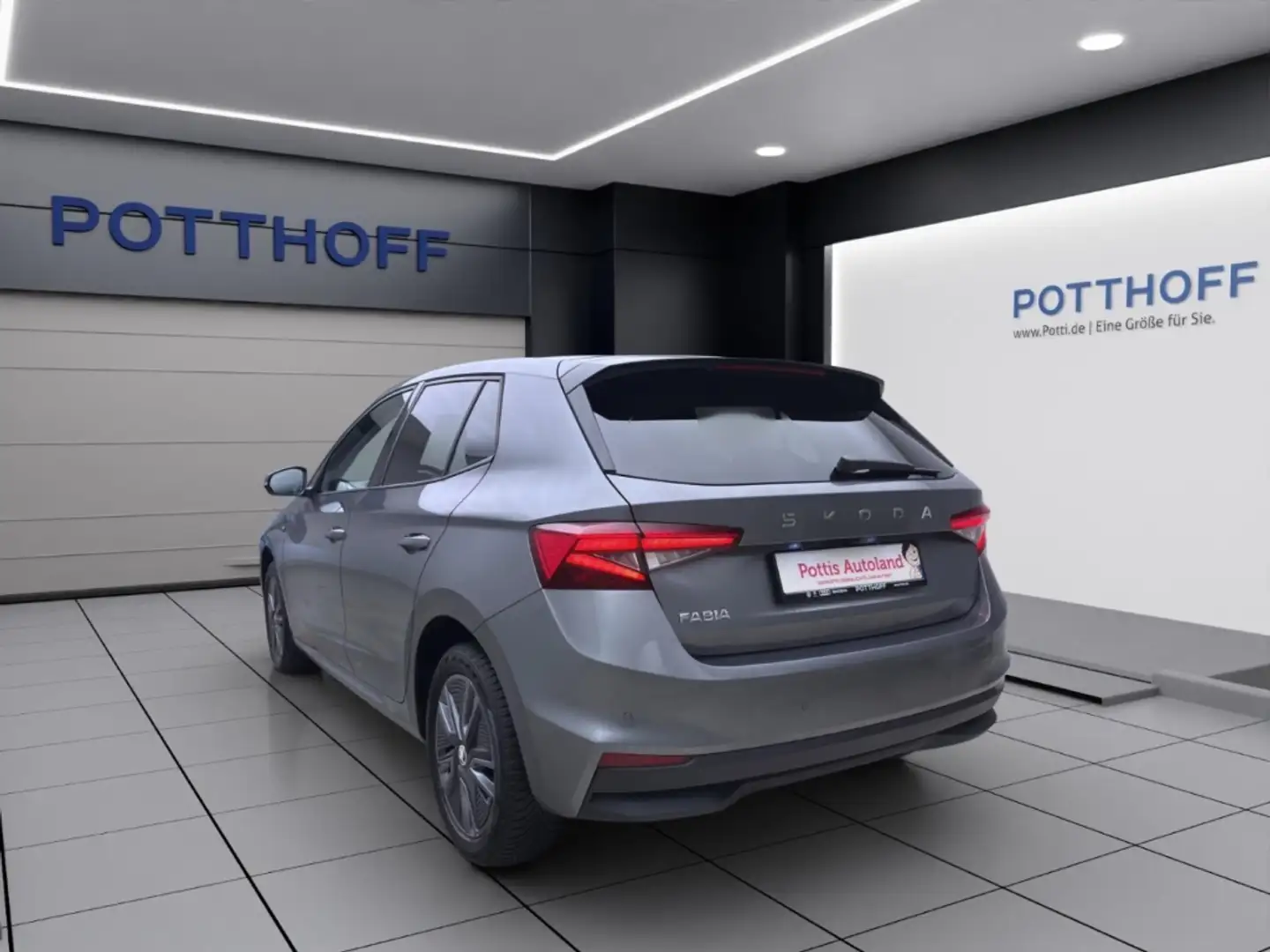 Skoda Fabia 1.0 TSI DSG SELECTION PANO NAVI LED SITZHZG Grau - 2