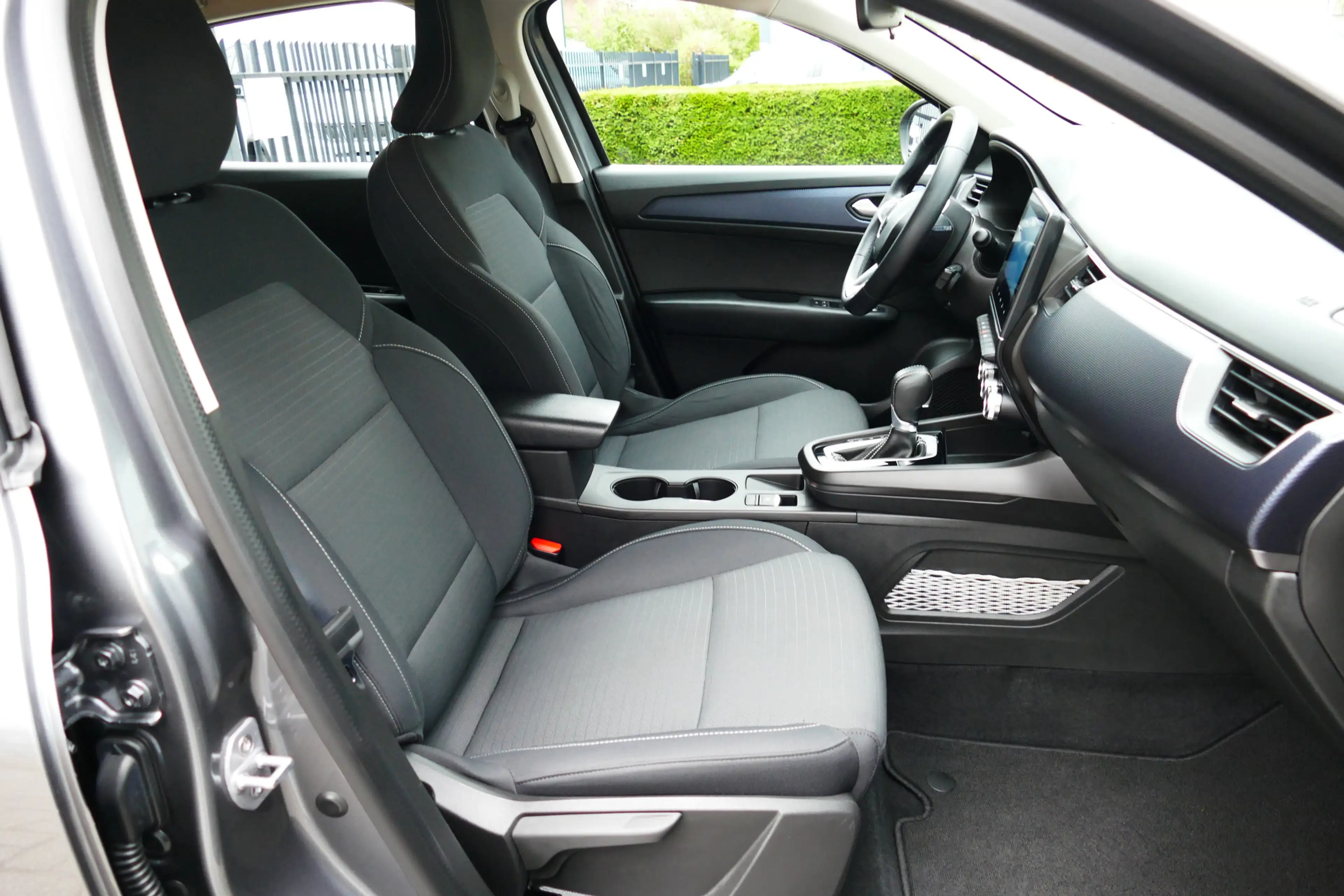 Renault Arkana 1.6 E-Tech Hybrid 145 Zen. Camera, Navi, Clima, Fu — photo 3