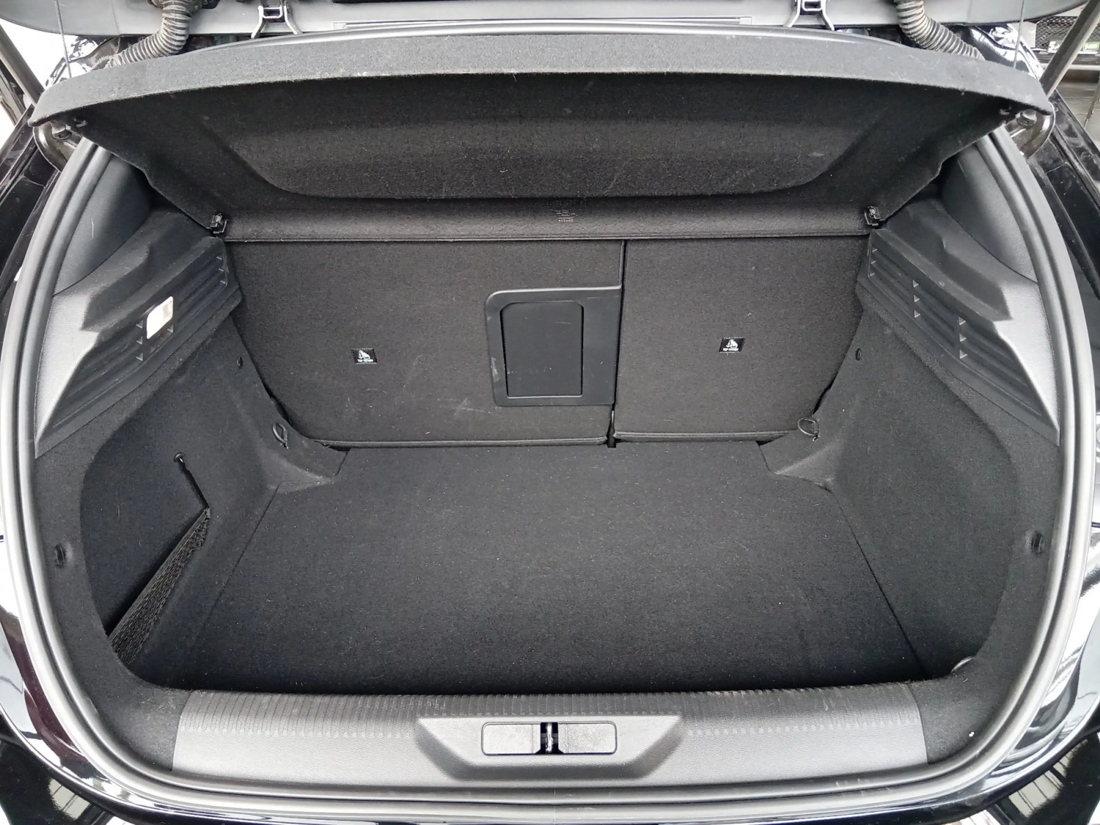 Peugeot 308 1.2 PureTech 130 GT ACC+LED+Navi+2xKlima+LM — photo 14