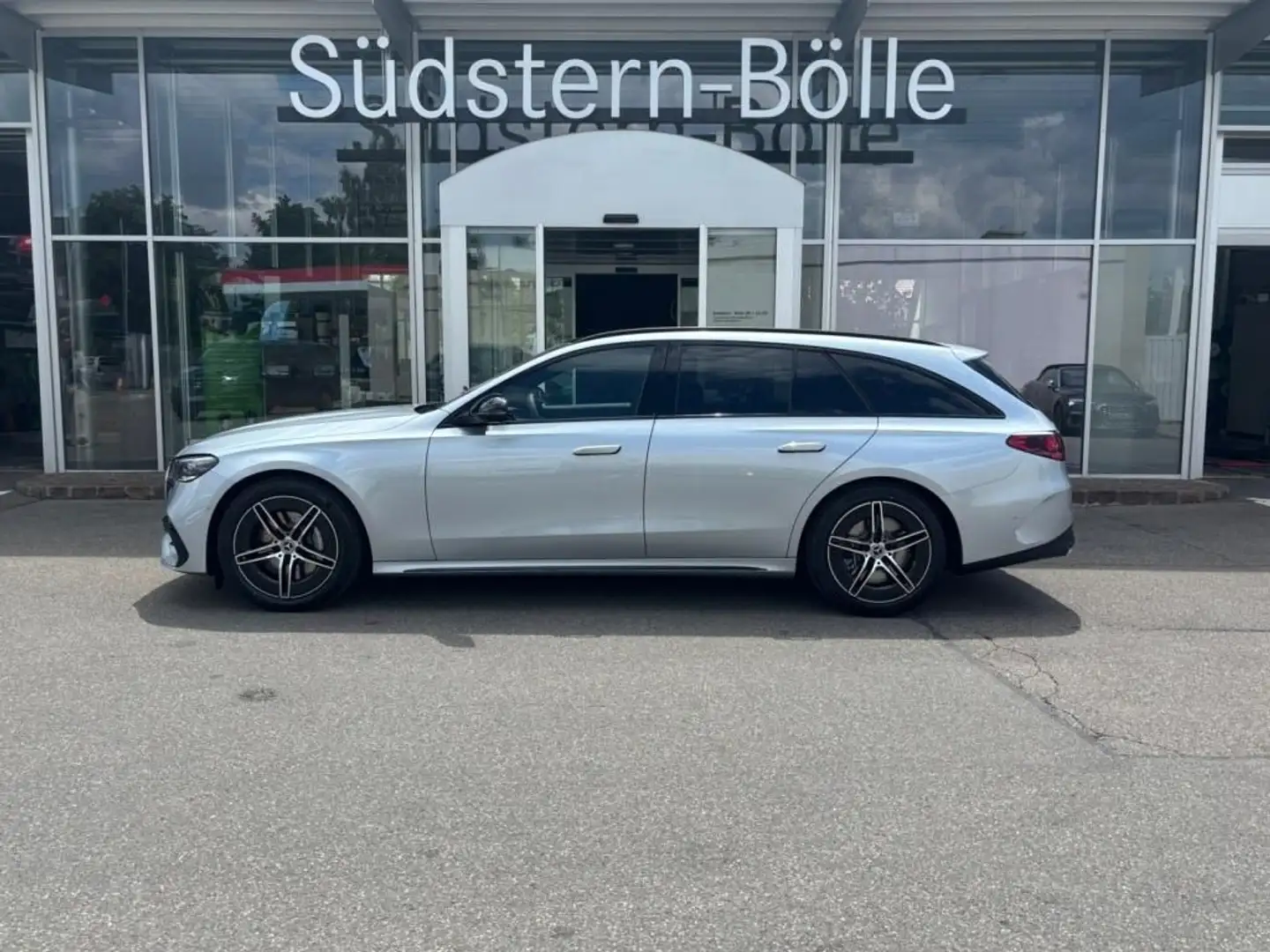 Mercedes-Benz E 450 d 4M T +AMG+DISTRO+NAVI+AMBIENTE+PANO-DACH Argent - 2