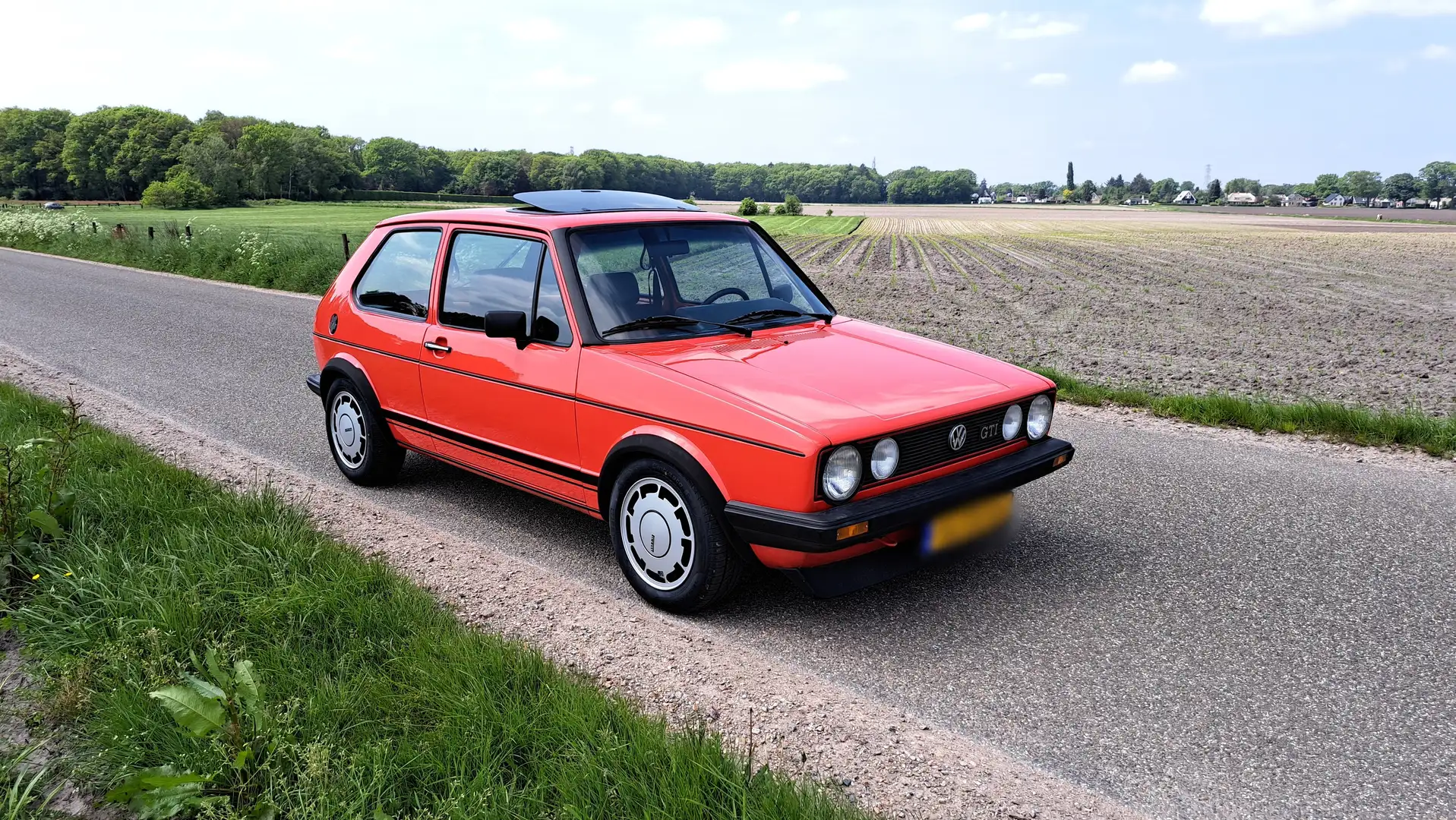 Volkswagen Golf GTI mk1 Pirelli 1983 Rood - 1